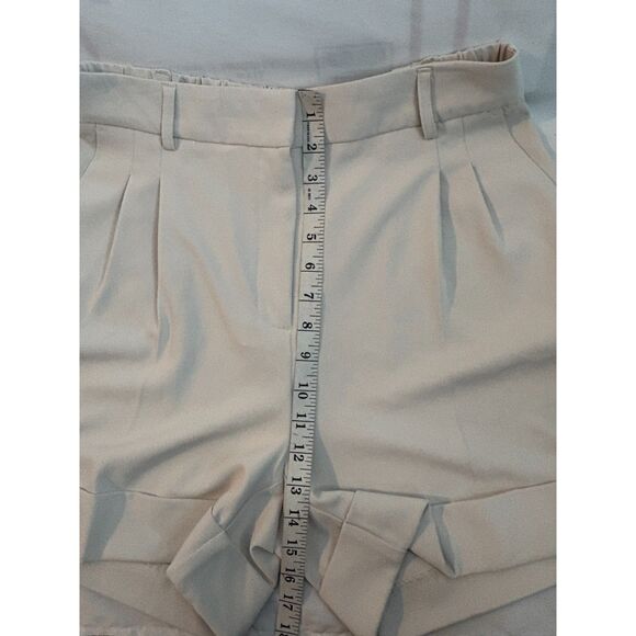 Rachel Zoe Cuffed Pleated Trouser Shorts High Waist Size 8 Stone Career 80s 90s - Picture 9 of 10
